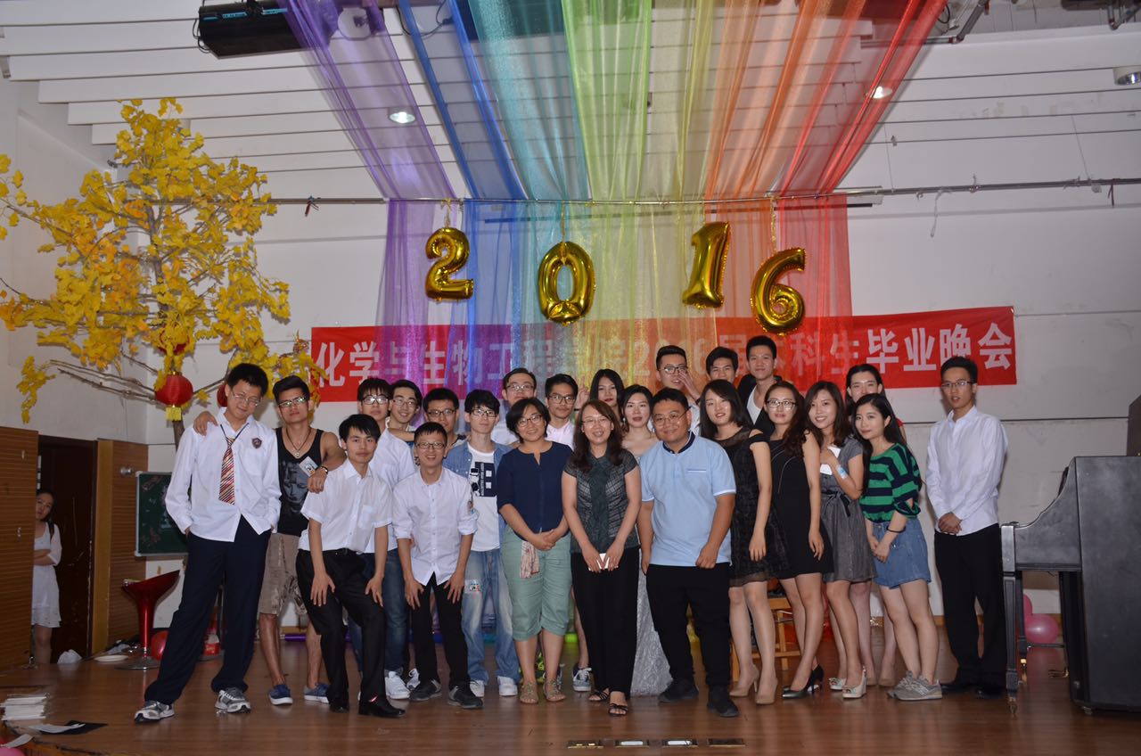 成人a片
合影 (3).jpg